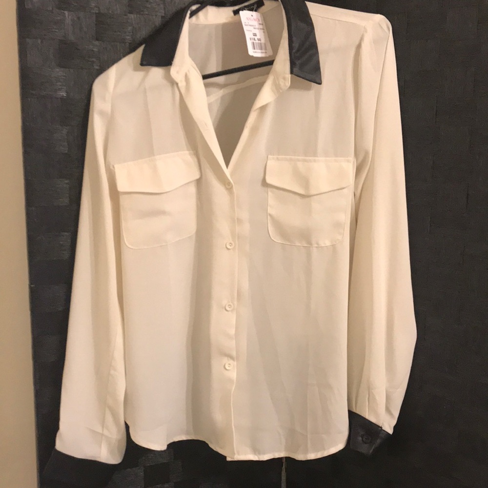 Leather collar beige button up blouse